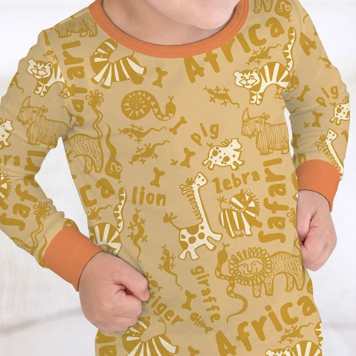Zweiteiliges Langarm-Pyjama-Set mit Sommerfrüchten