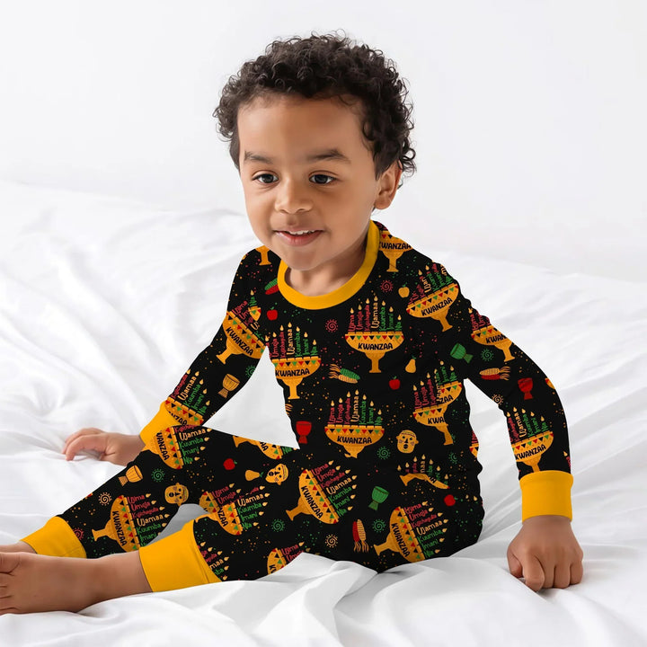 Zweiteiliges Langarm-Pyjama-Set mit Sommerfrüchten