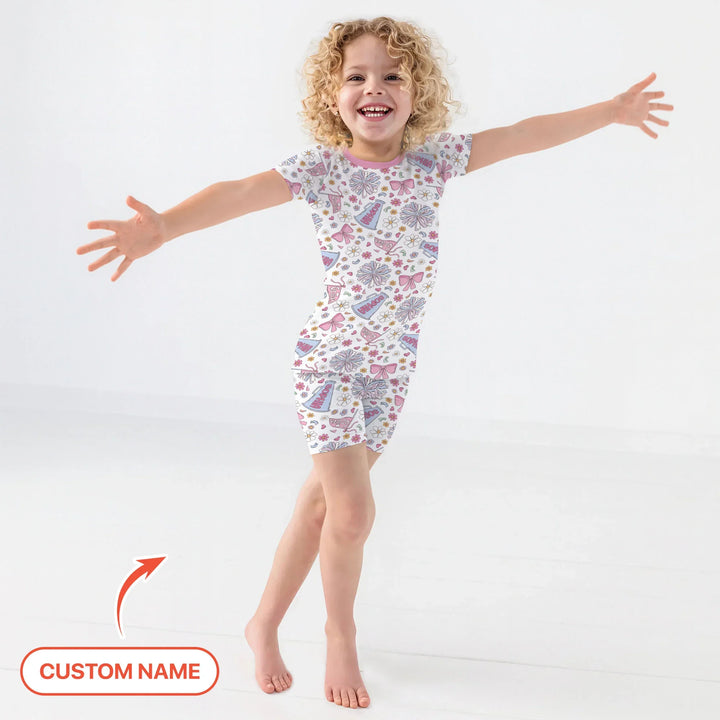 Zweiteiliges Pyjama-Set mit kurzen Ärmeln und Shorts im Sommer-Design