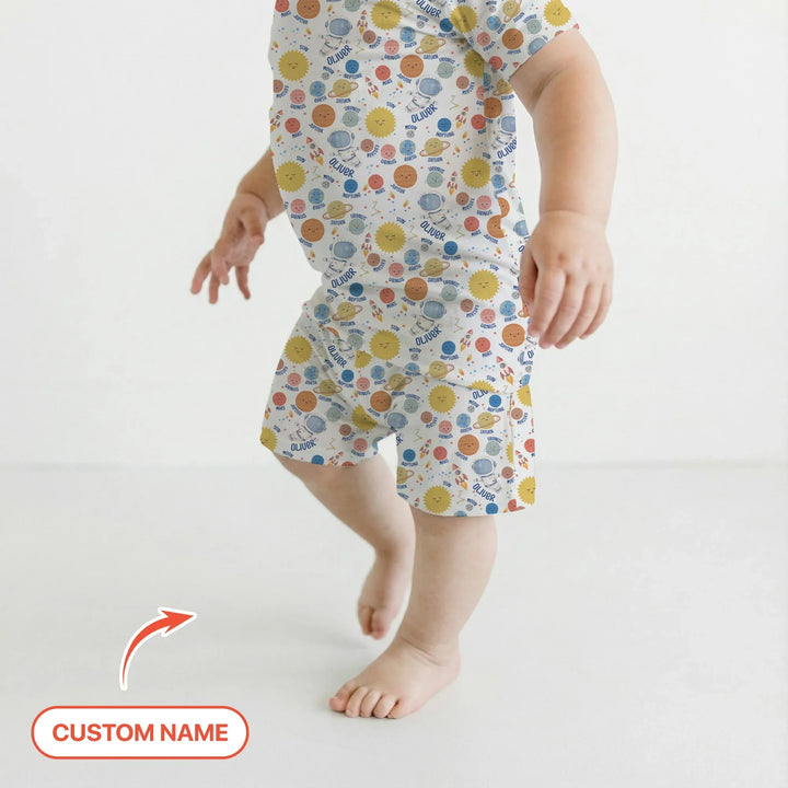 Zweiteiliges Pyjama-Set mit kurzen Ärmeln und Shorts im Sommer-Design