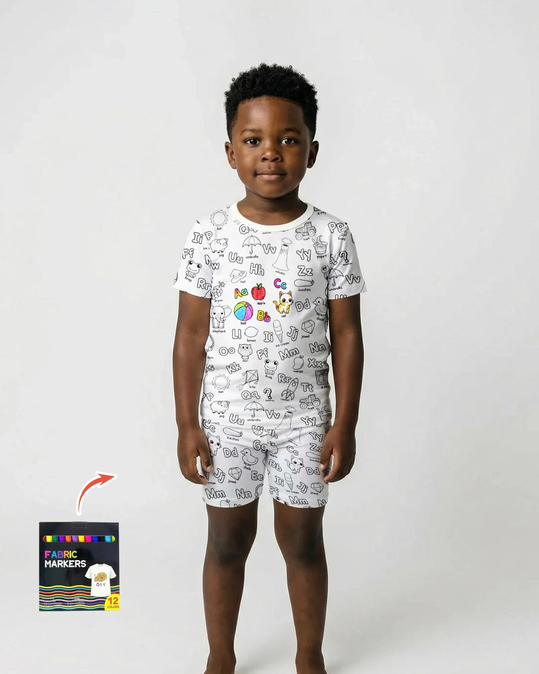 Template Zweiteiliges Pyjama-Set mit kurzen Ärmeln und Shorts