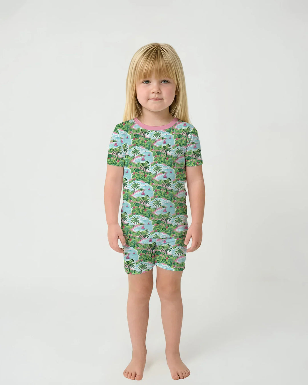 Template Zweiteiliges Pyjama-Set mit kurzen Ärmeln und Shorts