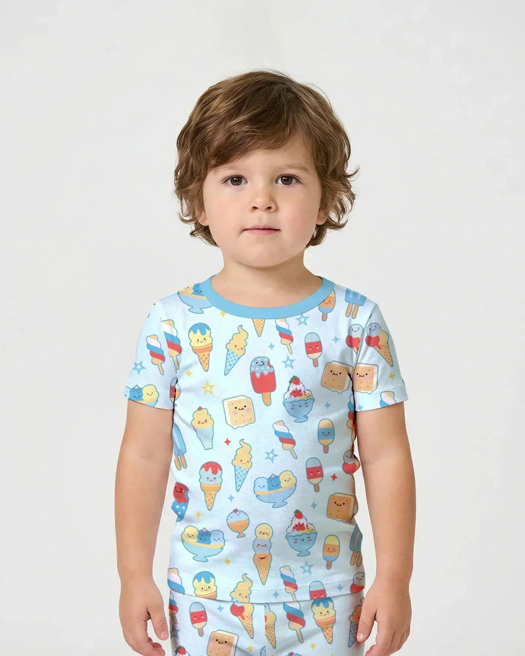 Template Zweiteiliges Pyjama-Set mit kurzen Ärmeln und Shorts