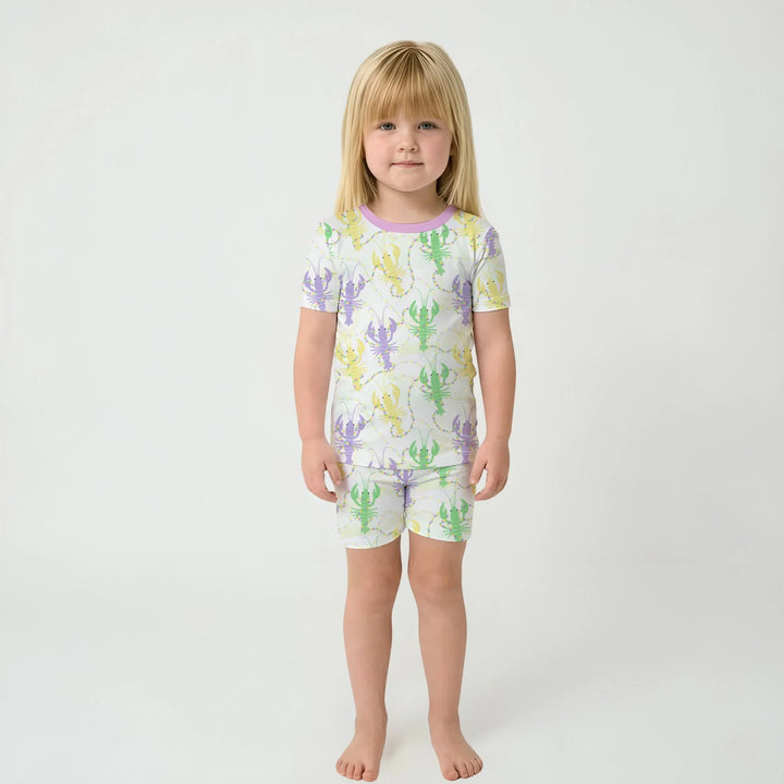 Template Zweiteiliges Pyjama-Set mit kurzen Ärmeln und Shorts