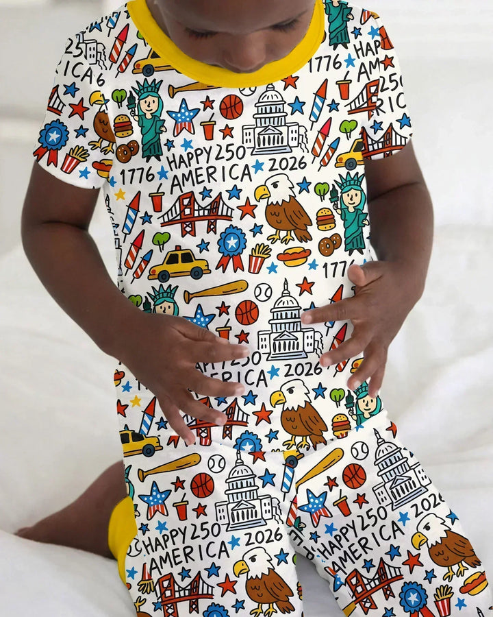 Template Zweiteiliges Pyjama-Set mit kurzen Ärmeln und Shorts