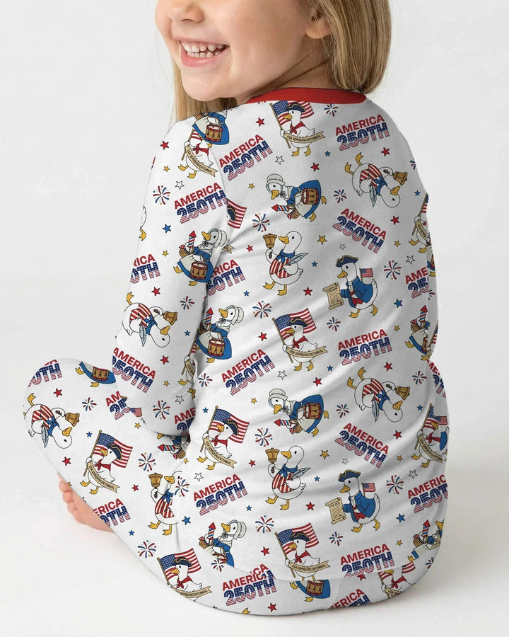 Zweiteiliges Langarm-Pyjama-Set mit Sommerfrüchten