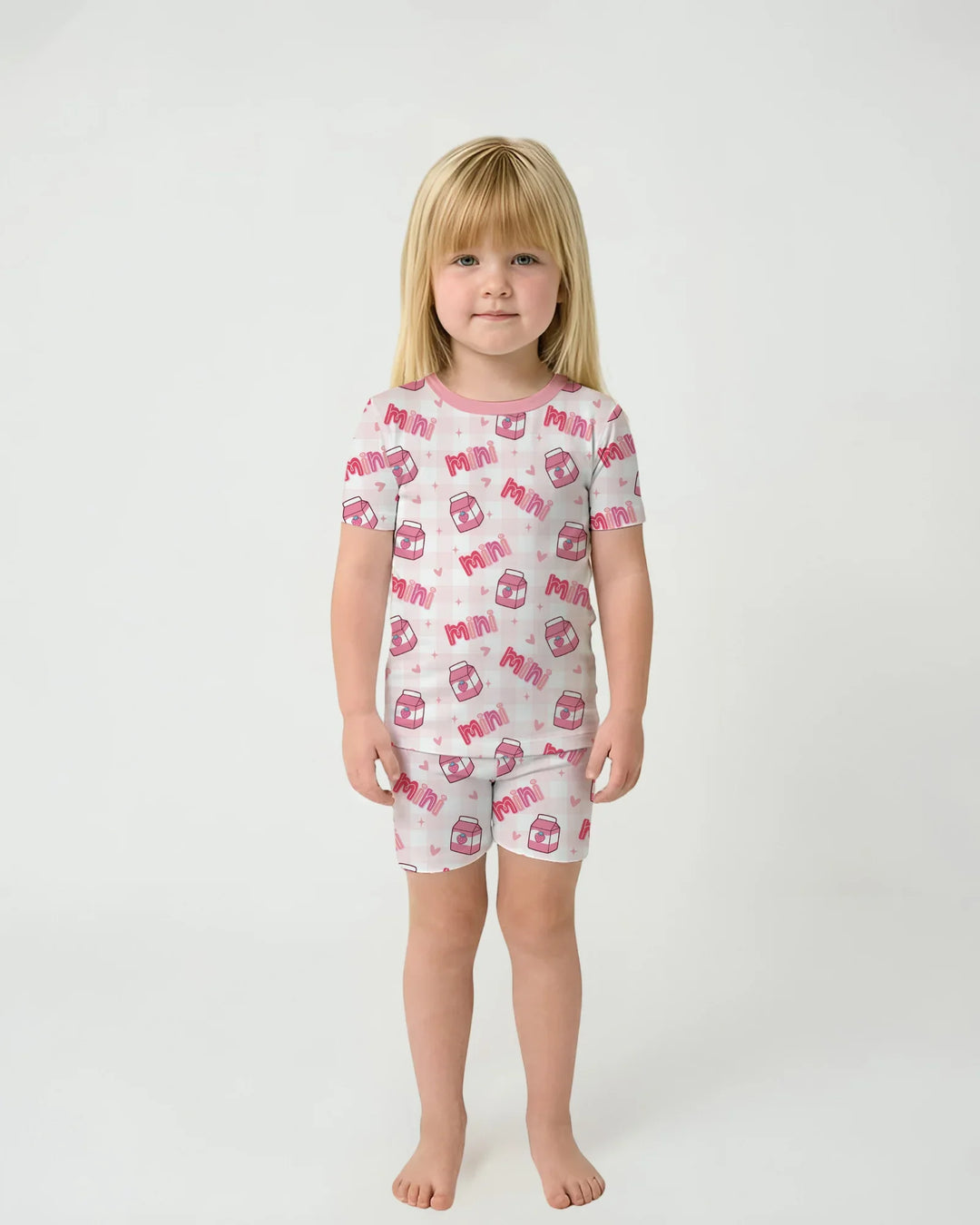 Template Zweiteiliges Pyjama-Set mit kurzen Ärmeln und Shorts