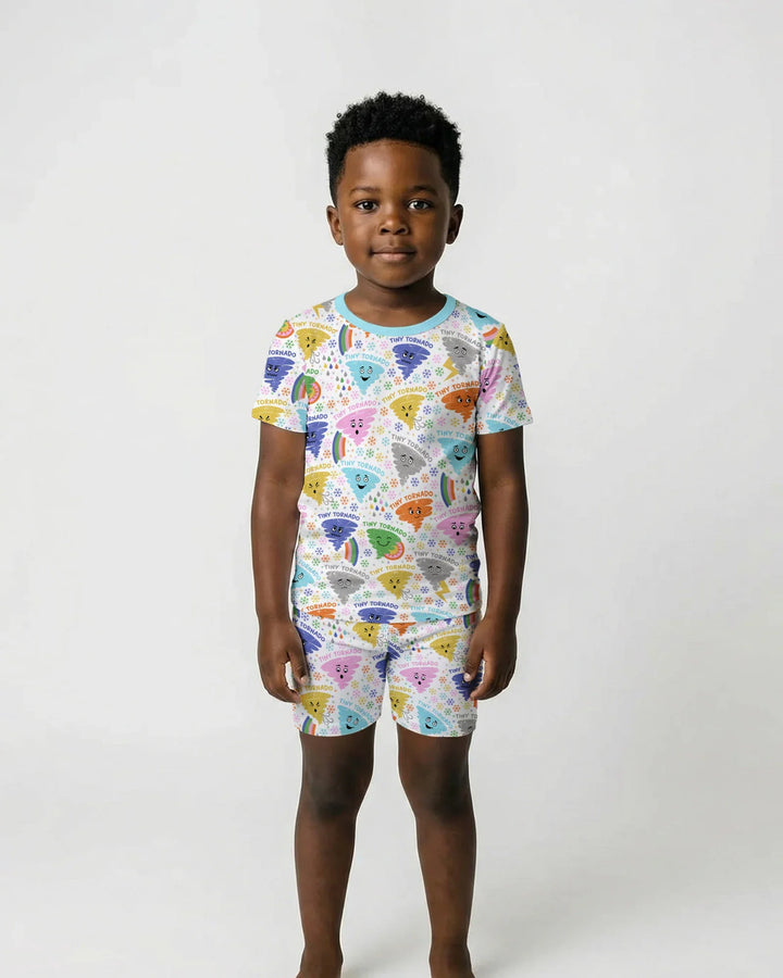 Template Zweiteiliges Pyjama-Set mit kurzen Ärmeln und Shorts