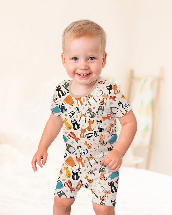 Template Zweiteiliges Pyjama-Set mit kurzen Ärmeln und Shorts