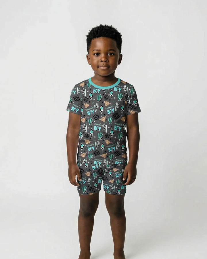 Template Zweiteiliges Pyjama-Set mit kurzen Ärmeln und Shorts