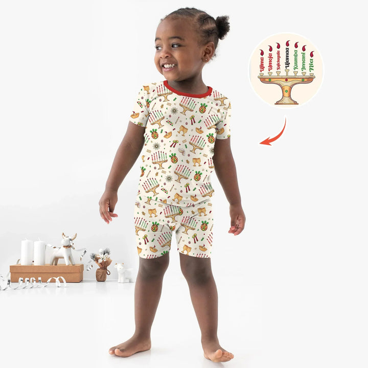 Template Zweiteiliges Pyjama-Set mit kurzen Ärmeln und Shorts