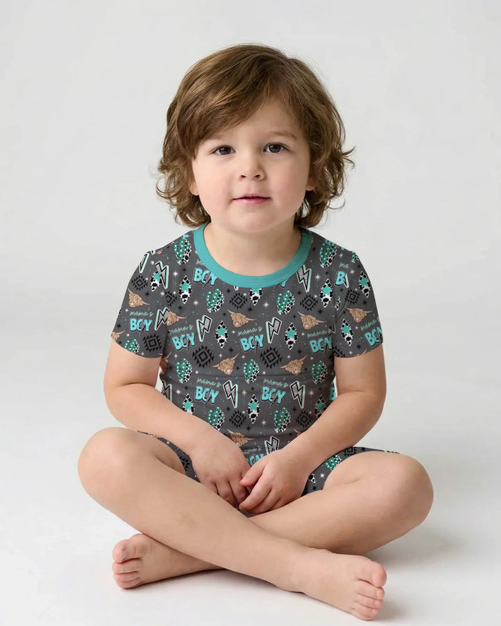 Template Zweiteiliges Pyjama-Set mit kurzen Ärmeln und Shorts