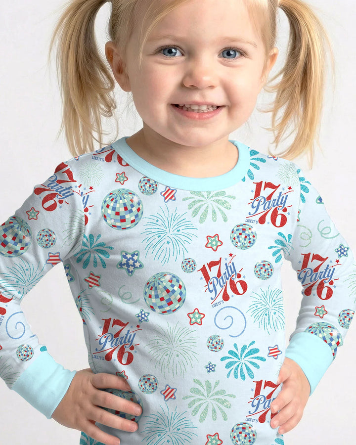 Zweiteiliges Langarm-Pyjama-Set mit Sommerfrüchten