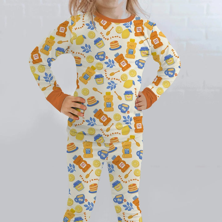 Zweiteiliges Langarm-Pyjama-Set mit Sommerfrüchten