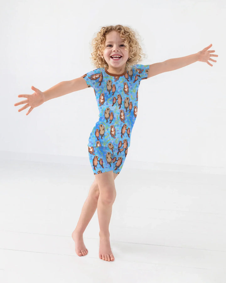 Template Zweiteiliges Pyjama-Set mit kurzen Ärmeln und Shorts