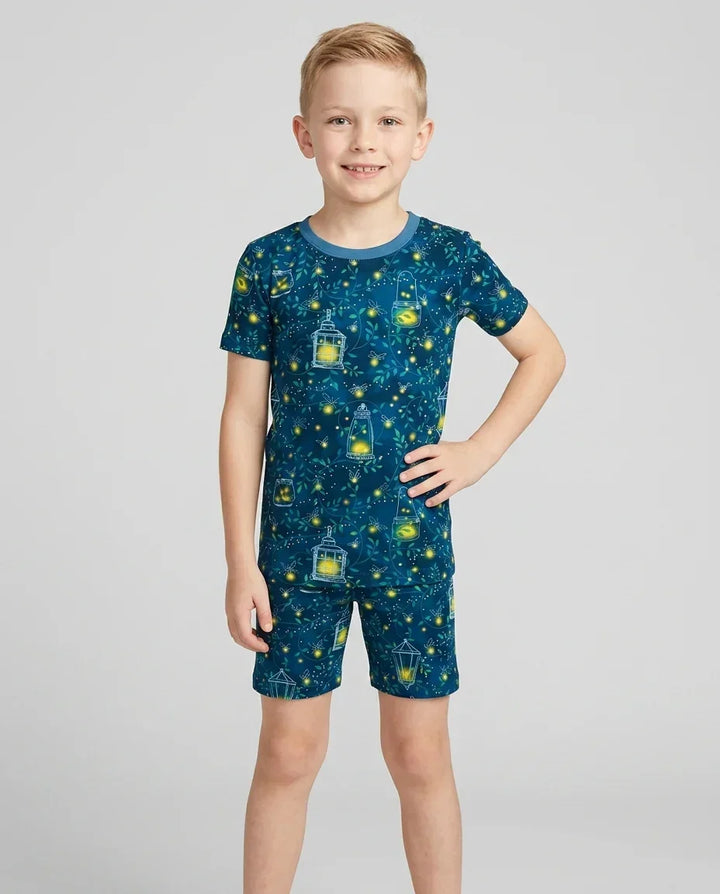 Template Zweiteiliges Pyjama-Set mit kurzen Ärmeln und Shorts