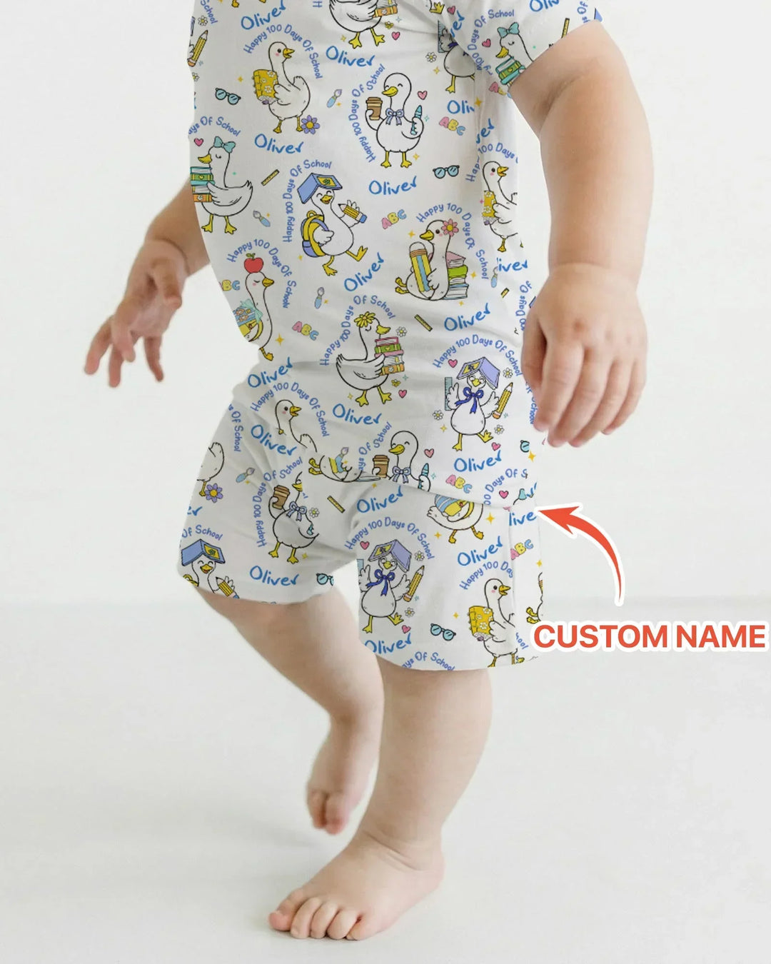 Zweiteiliges Pyjama-Set mit kurzen Ärmeln und Shorts im Sommer-Design
