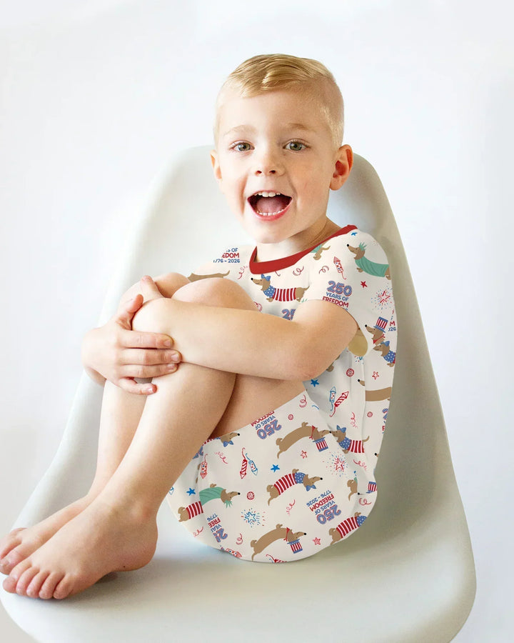 Zweiteiliges Pyjama-Set mit kurzen Ärmeln und Shorts im Sommer-Design