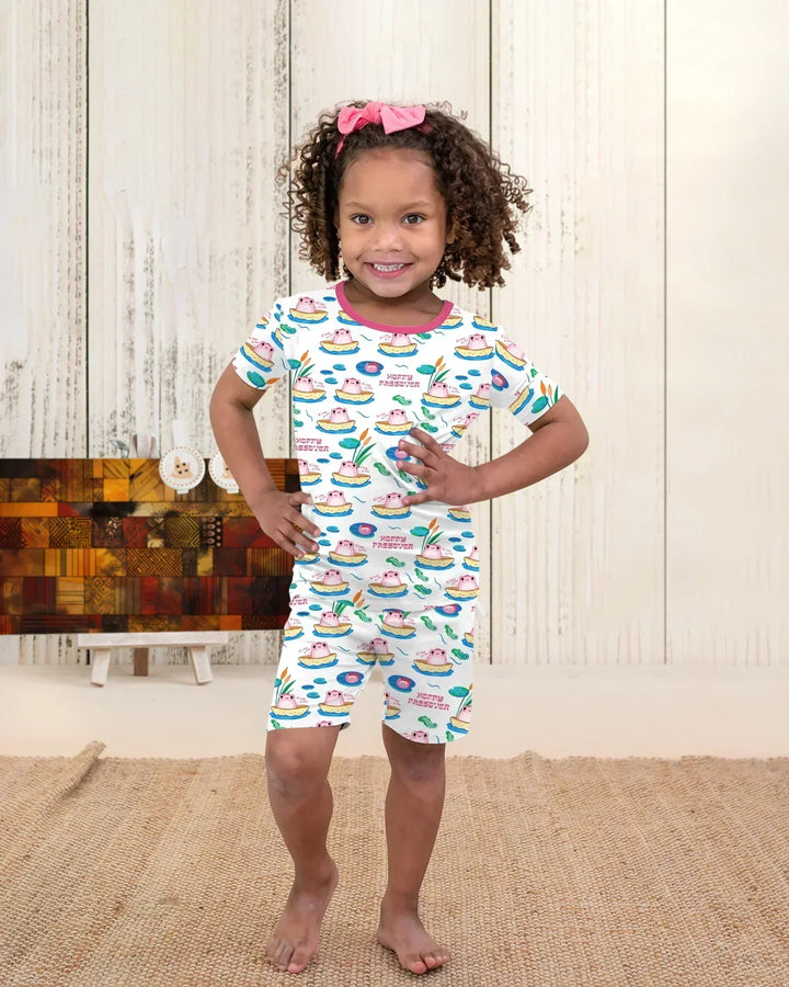Template Zweiteiliges Pyjama-Set mit kurzen Ärmeln und Shorts