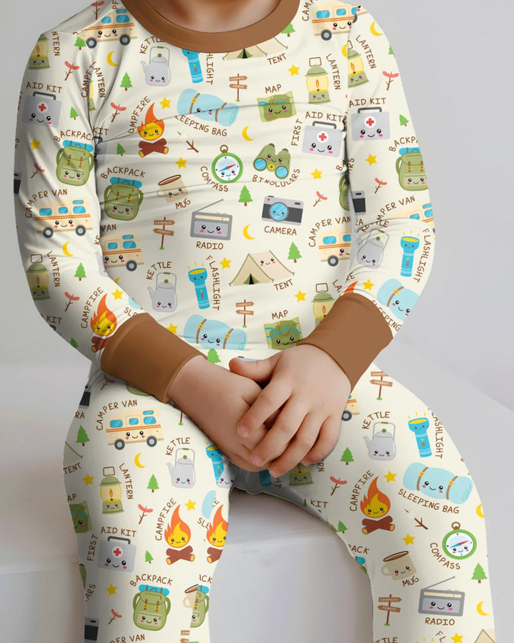Zweiteiliges Langarm-Pyjama-Set mit Sommerfrüchten