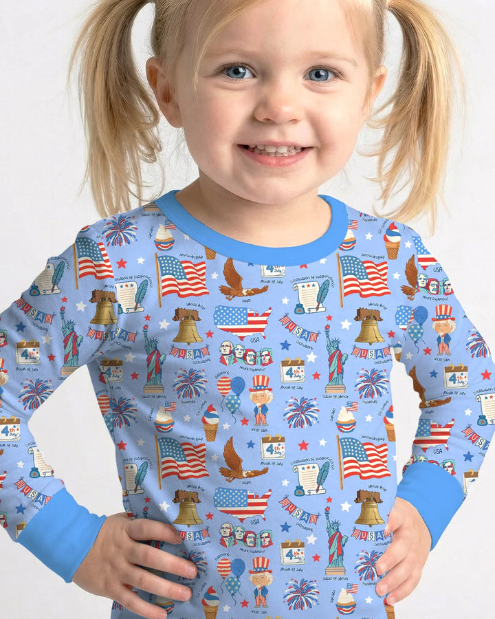 Zweiteiliges Langarm-Pyjama-Set mit Sommerfrüchten