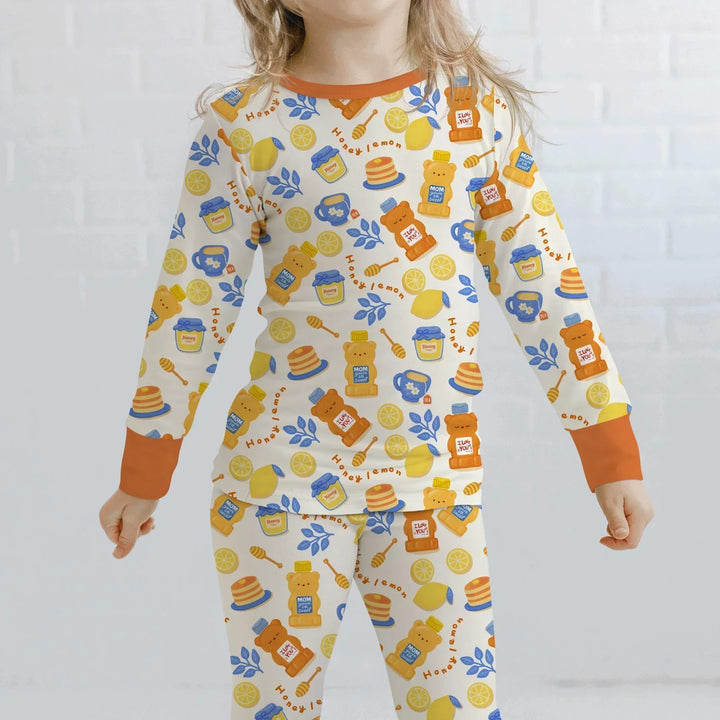 Zweiteiliges Langarm-Pyjama-Set mit Sommerfrüchten