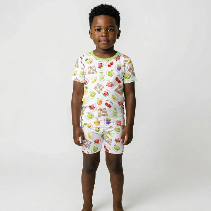 Template Zweiteiliges Pyjama-Set mit kurzen Ärmeln und Shorts