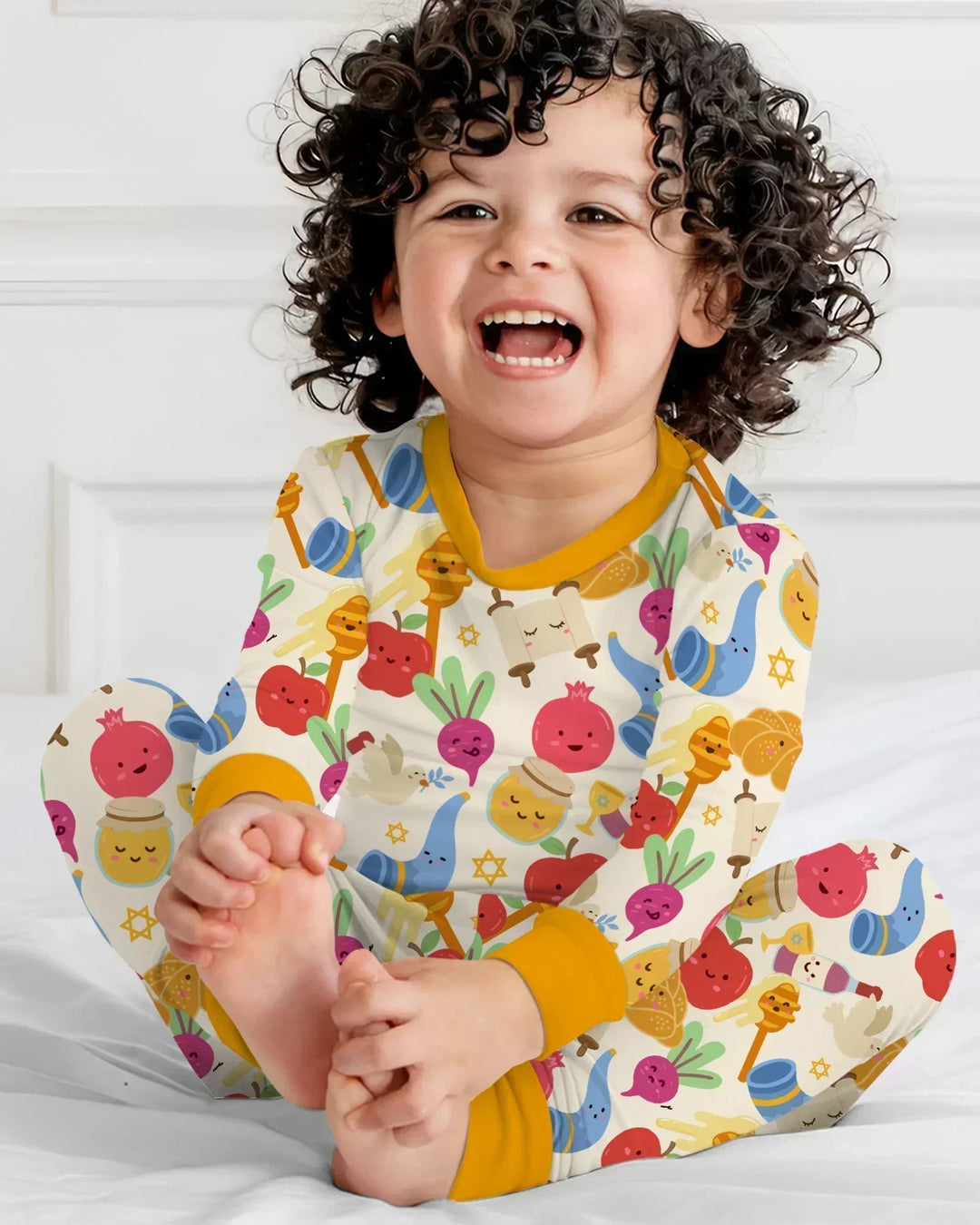 Zweiteiliges Langarm-Pyjama-Set mit Sommerfrüchten