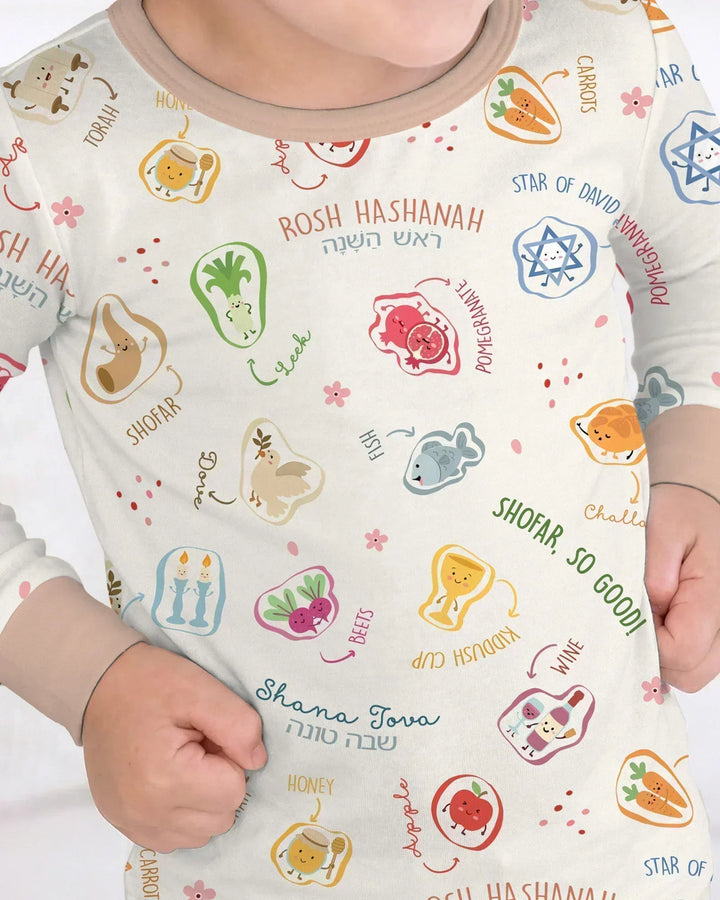 Zweiteiliges Langarm-Pyjama-Set mit Sommerfrüchten