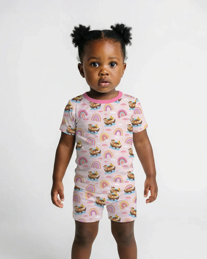 Template Zweiteiliges Pyjama-Set mit kurzen Ärmeln und Shorts