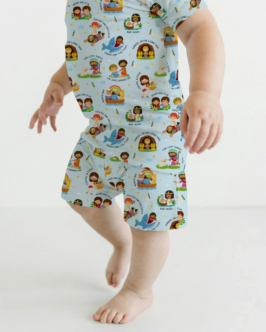 Template Zweiteiliges Pyjama-Set mit kurzen Ärmeln und Shorts