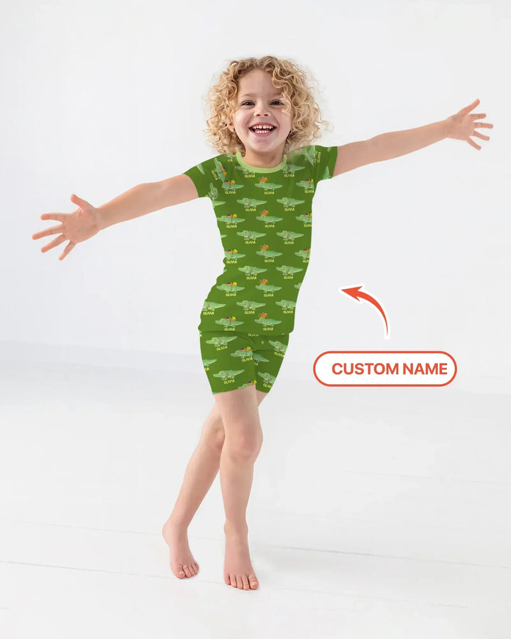 Zweiteiliges Pyjama-Set mit kurzen Ärmeln und Shorts im Sommer-Design