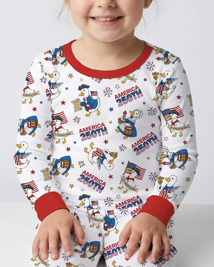 Zweiteiliges Langarm-Pyjama-Set mit Sommerfrüchten