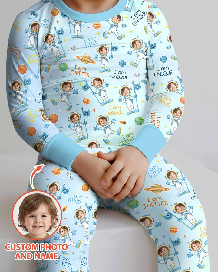 Zweiteiliges Langarm-Pyjama-Set mit Sommerfrüchten