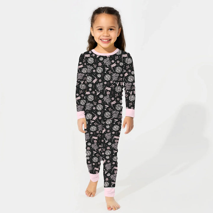 Zweiteiliges Langarm-Pyjama-Set mit Sommerfrüchten