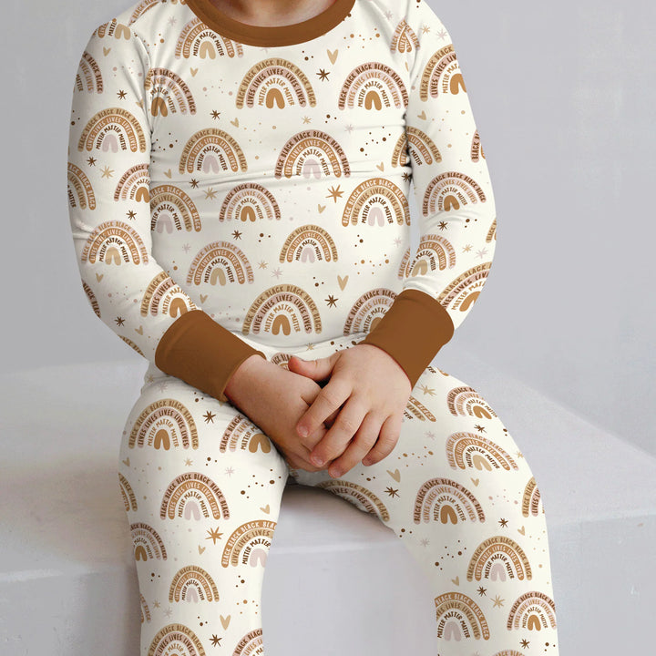 Zweiteiliges Langarm-Pyjama-Set mit Sommerfrüchten