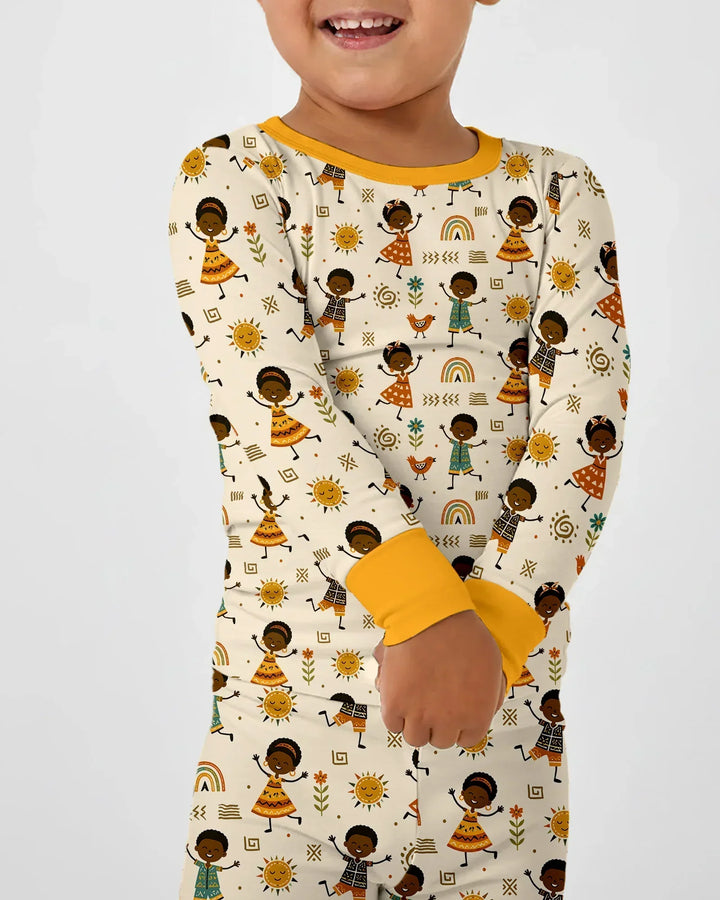Zweiteiliges Langarm-Pyjama-Set mit Sommerfrüchten