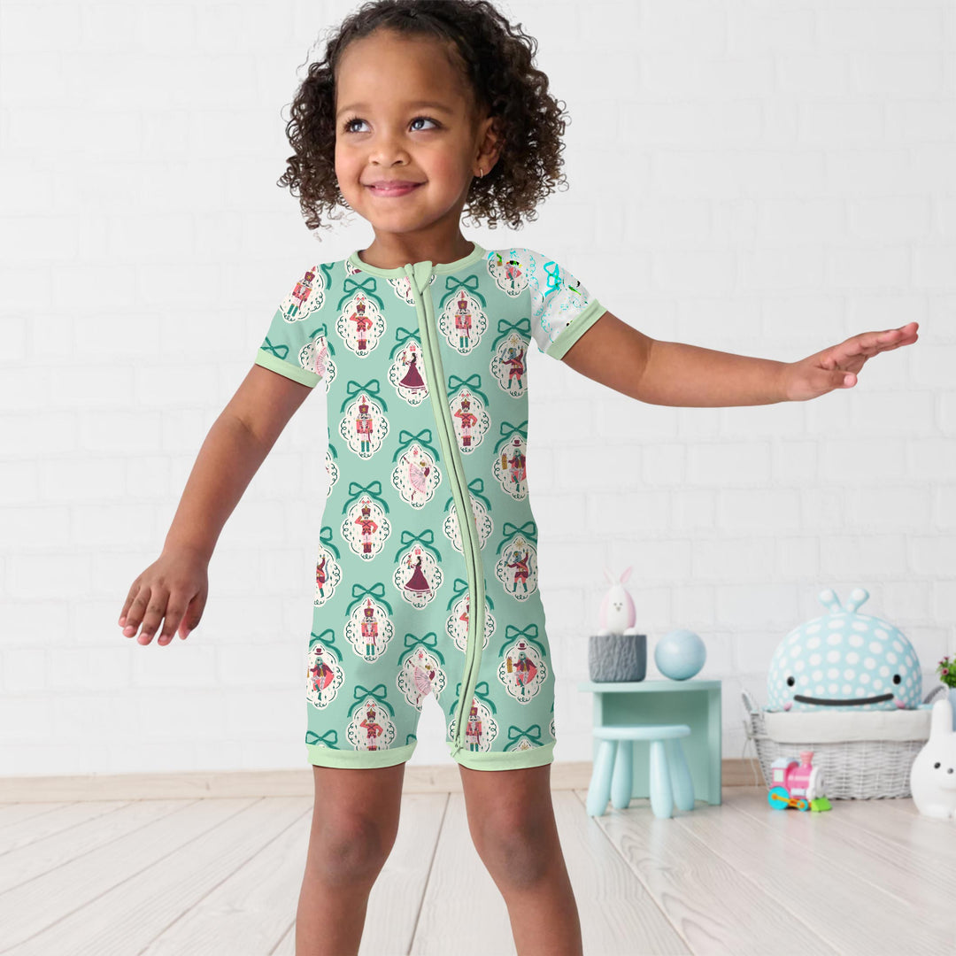 Zweiteiliges Pyjama-Set mit kurzen Ärmeln und Shorts im Sommer-Design