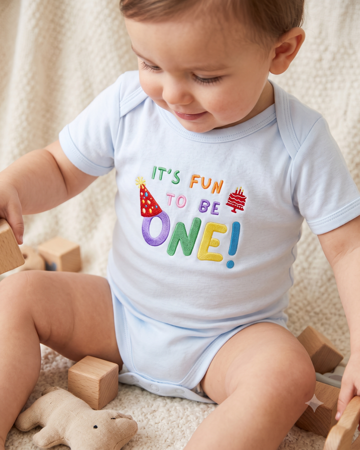 Gerippte Babykleidung mit individuellem Foto - Weich &amp; Skizzenhaft