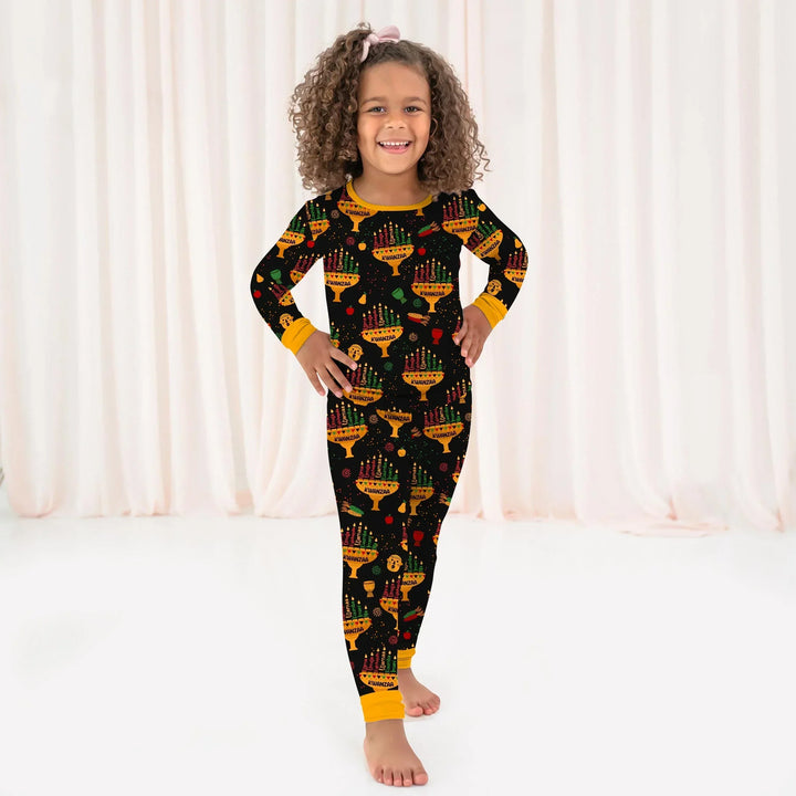 Zweiteiliges Langarm-Pyjama-Set mit Sommerfrüchten