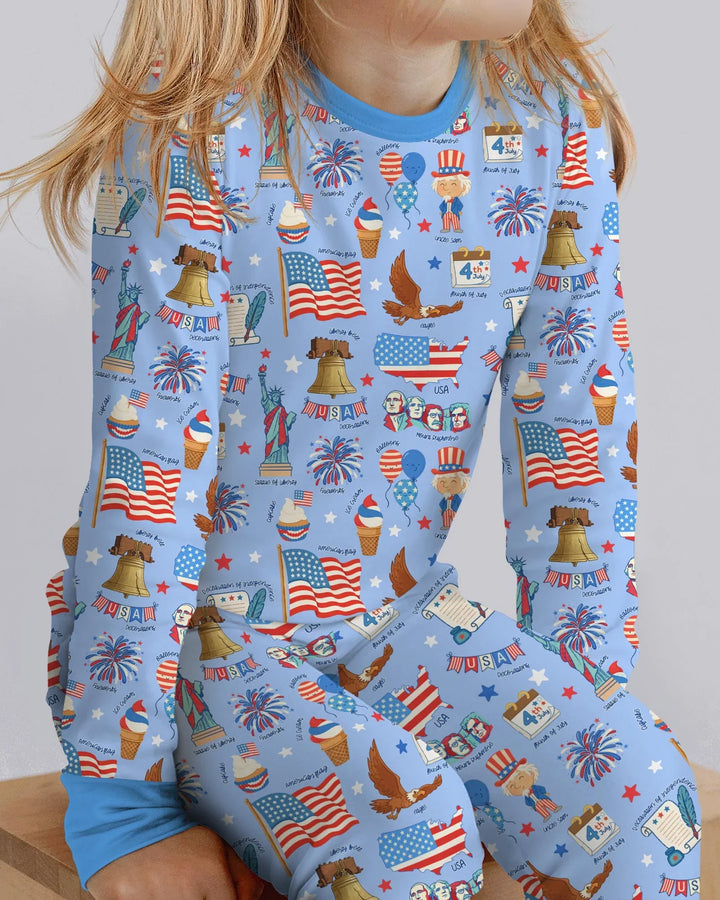 Zweiteiliges Langarm-Pyjama-Set mit Sommerfrüchten