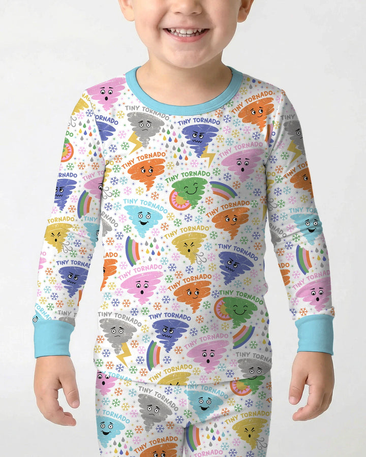 Zweiteiliges Langarm-Pyjama-Set mit Sommerfrüchten