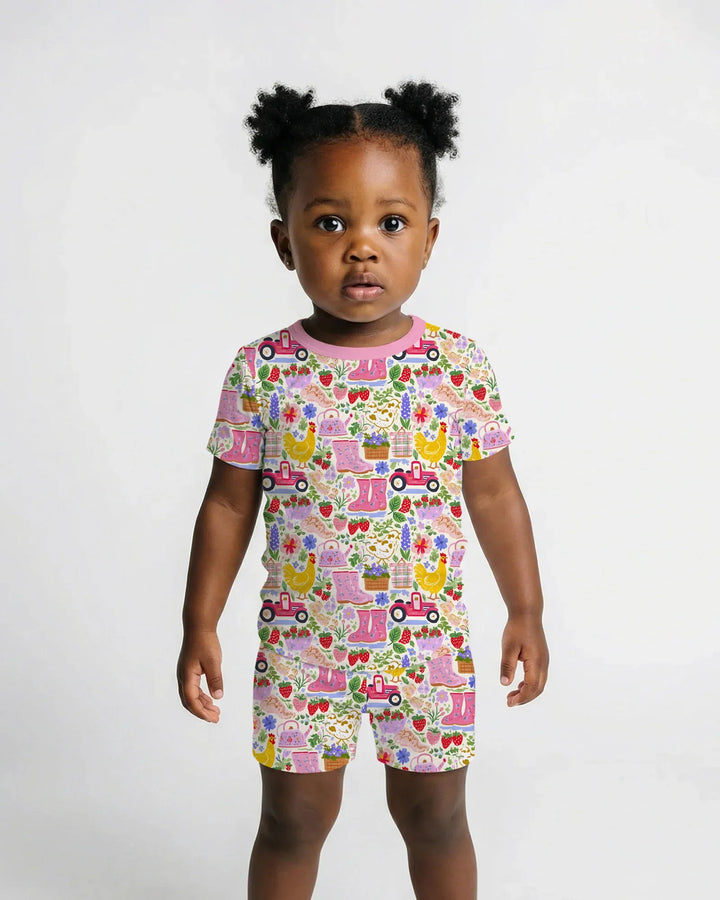 Template Zweiteiliges Pyjama-Set mit kurzen Ärmeln und Shorts