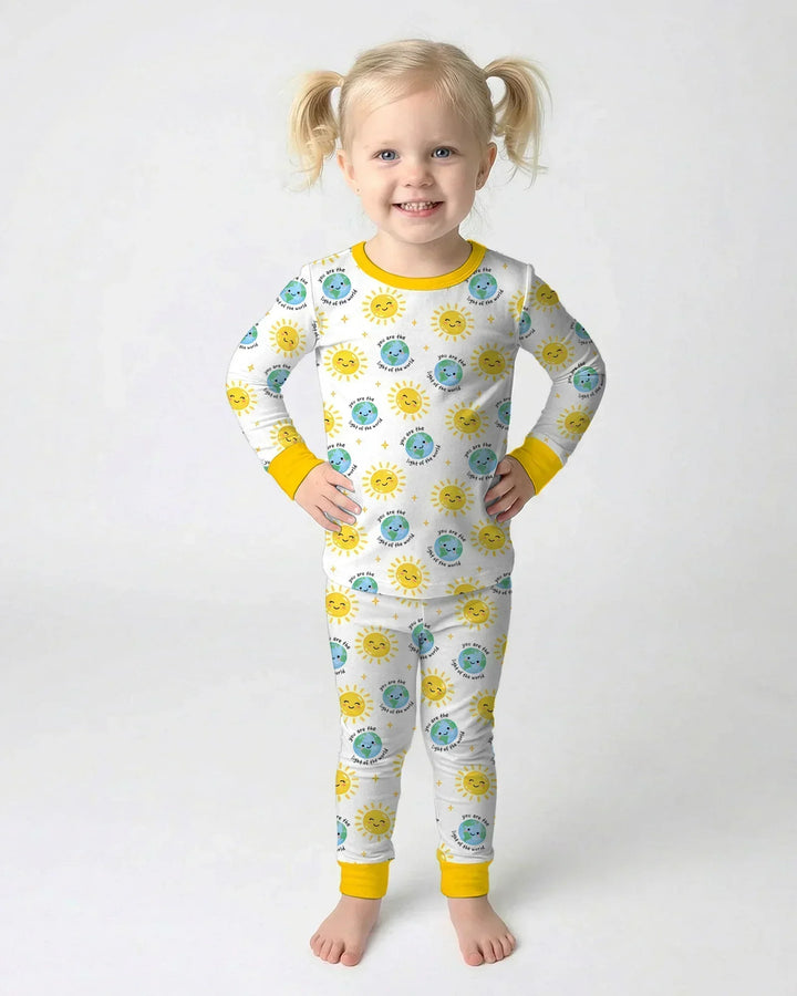 Zweiteiliges Langarm-Pyjama-Set mit Sommerfrüchten