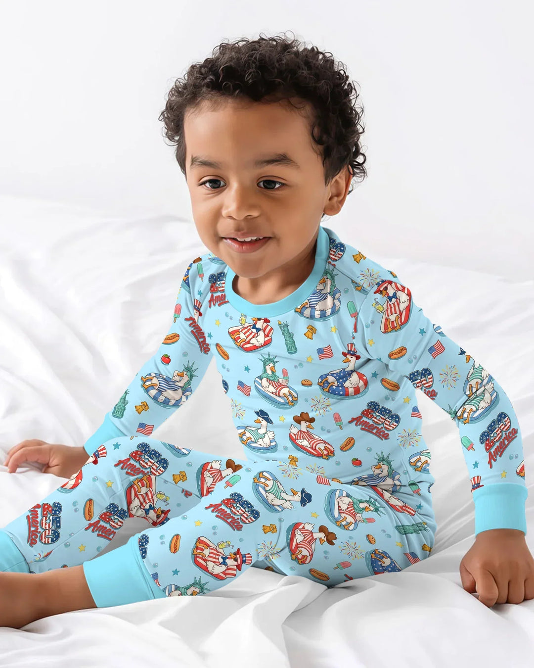 Zweiteiliges Langarm-Pyjama-Set mit Sommerfrüchten