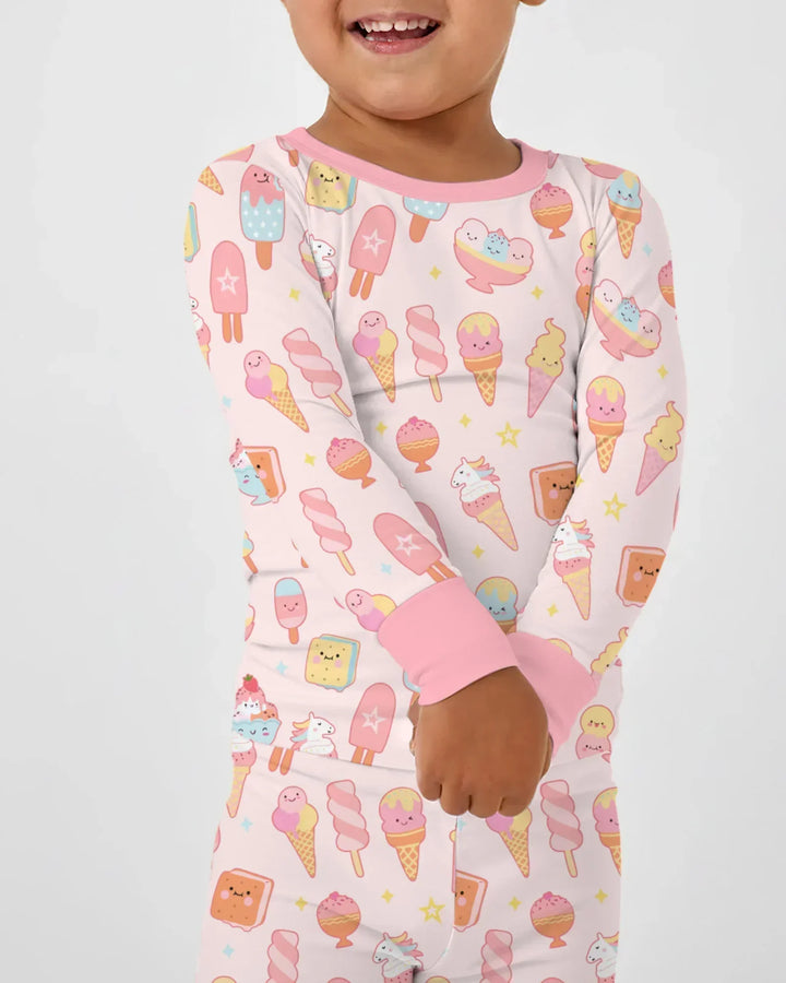 Zweiteiliges Langarm-Pyjama-Set mit Sommerfrüchten