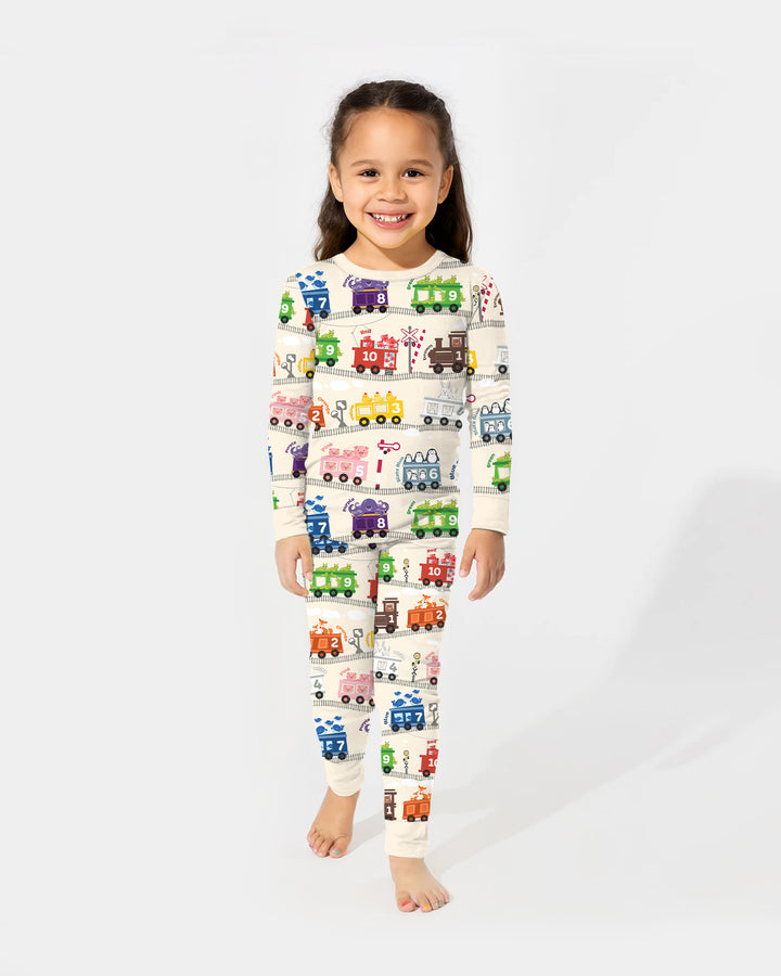 Zweiteiliges Langarm-Pyjama-Set mit Sommerfrüchten