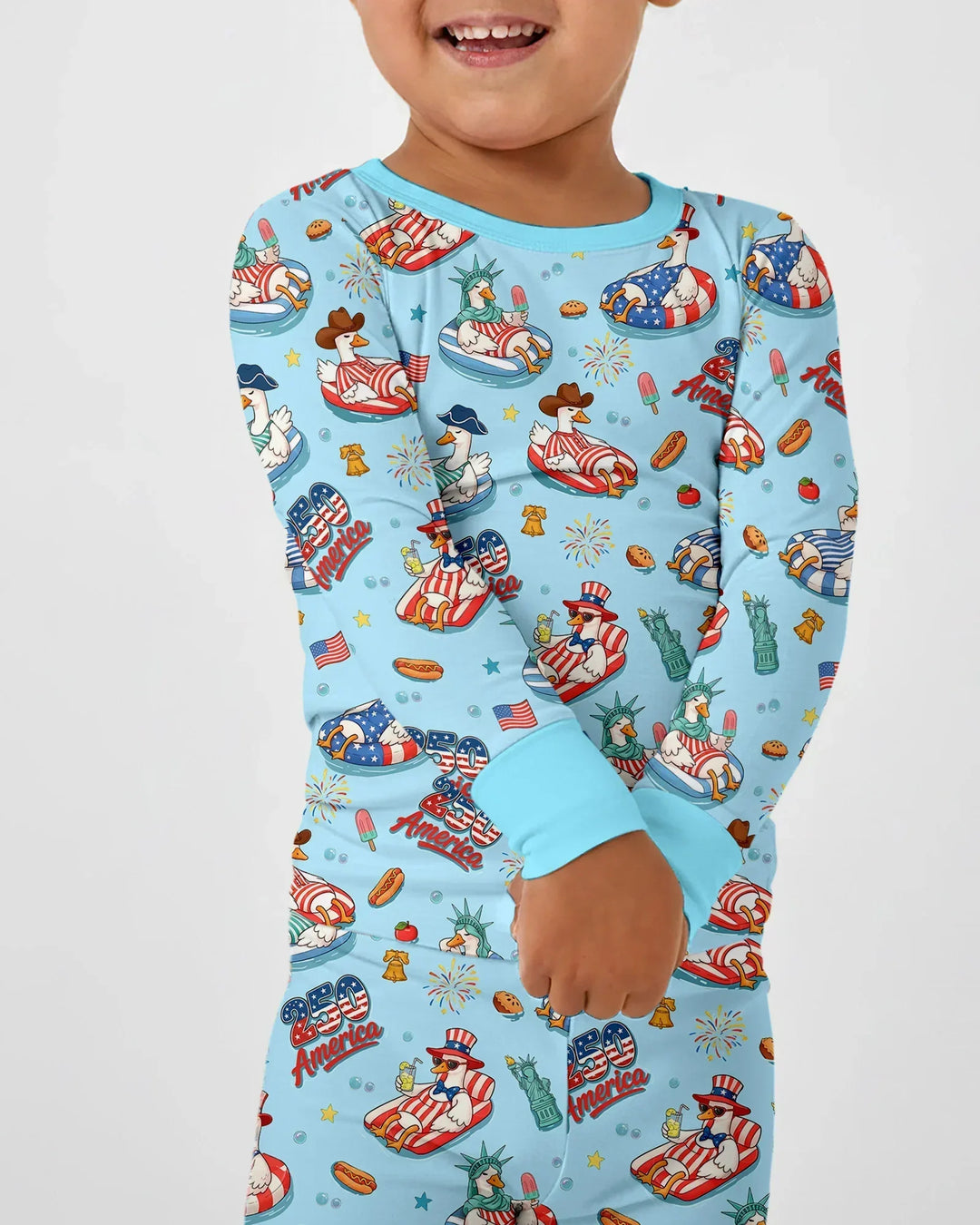 Zweiteiliges Langarm-Pyjama-Set mit Sommerfrüchten