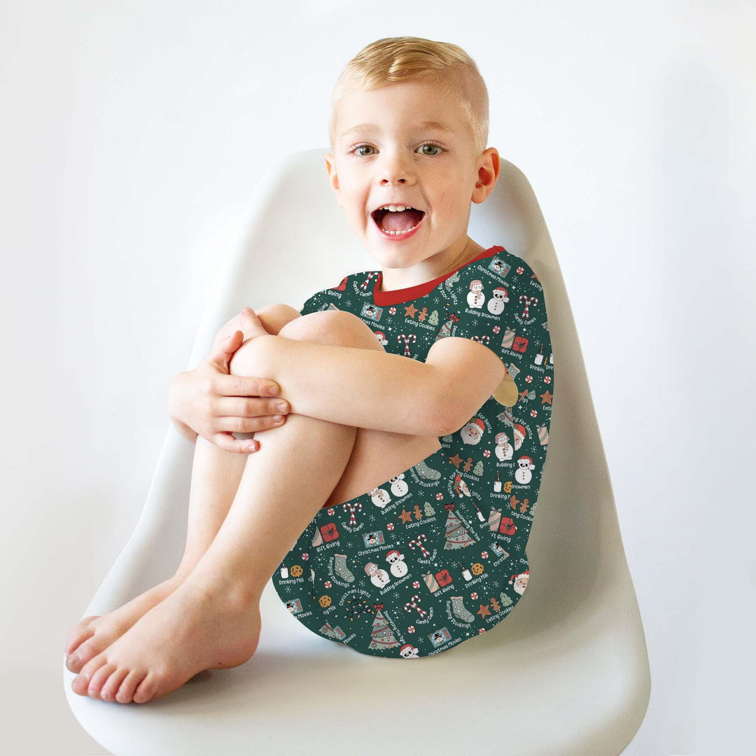 Template Zweiteiliges Pyjama-Set mit kurzen Ärmeln und Shorts