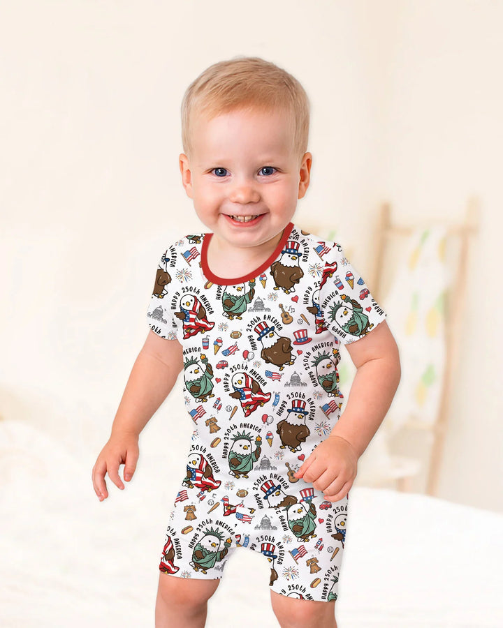 Template Zweiteiliges Pyjama-Set mit kurzen Ärmeln und Shorts